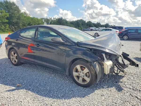 2013 HYUNDAI ELANTRA — Passenger 3/4