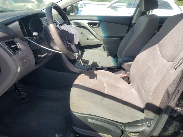 2013 HYUNDAI ELANTRA — DENT