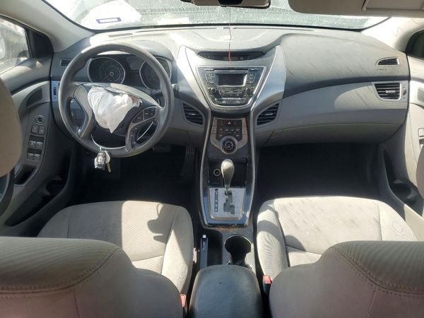 2013 HYUNDAI ELANTRA — CKPT