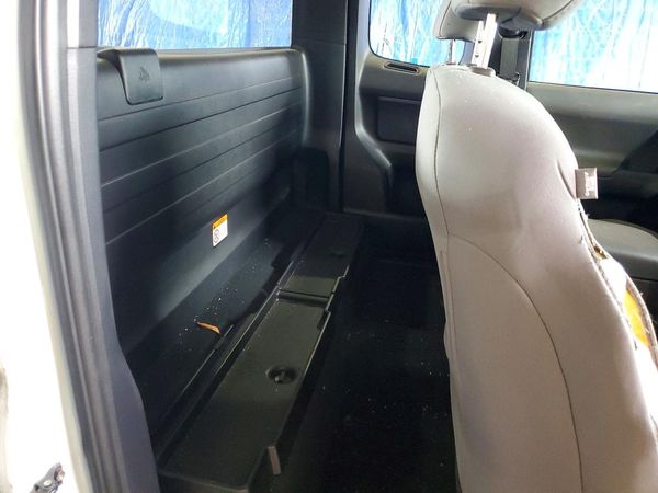 2017 TOYOTA TACOMA SR/SR5