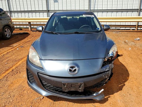 2013 MAZDA 3 Touring/GS