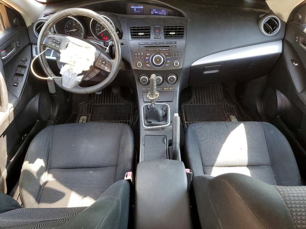 2013 MAZDA 3 Touring/GS