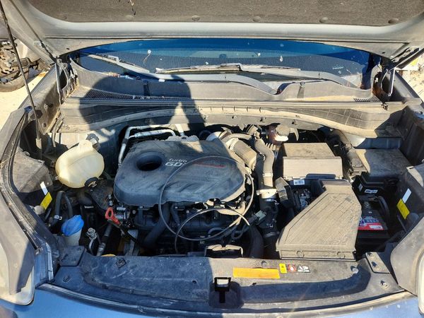 2017 KIA SPORTAGE SX Turbo — Engine bay