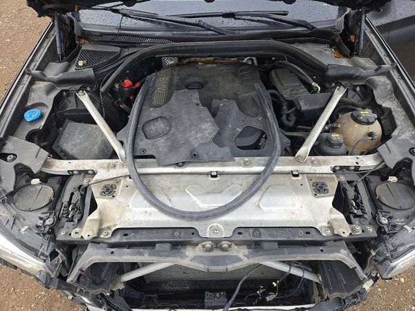 2018 BMW X3 sDrive30i — Engine bay