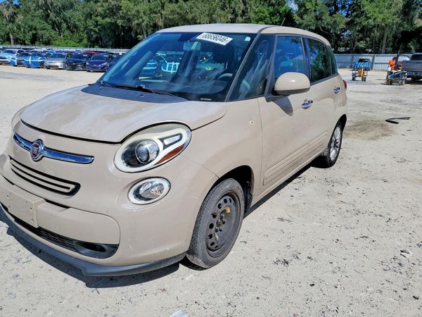 2014 FIAT 500 EASY — Front 3/4