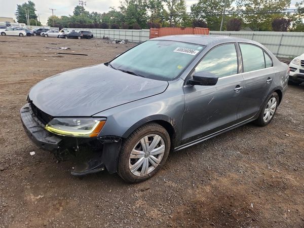 2017 VOLKSWAGEN JETTA — Front 3/4