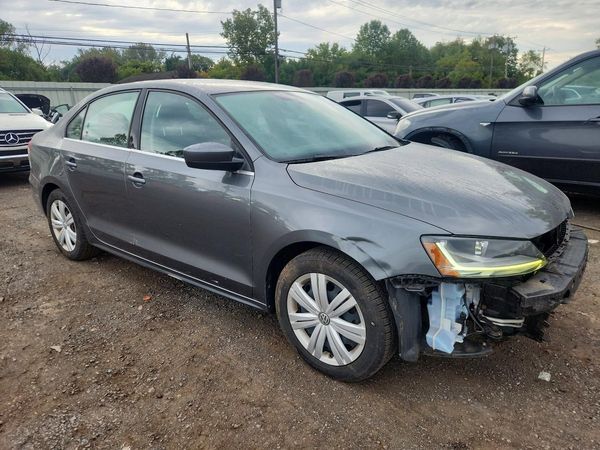 2017 VOLKSWAGEN JETTA — Passenger 3/4