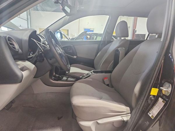 2012 TOYOTA RAV4 Standard