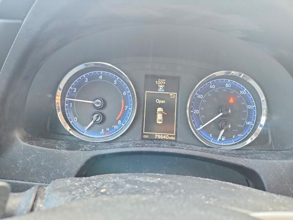 2017 TOYOTA COROLLA
