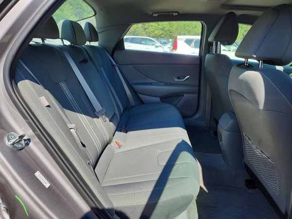 2024 HYUNDAI ELANTRA SEL w/ Convenience Pkg