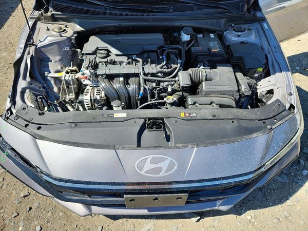 2024 HYUNDAI ELANTRA SEL w/ Convenience Pkg