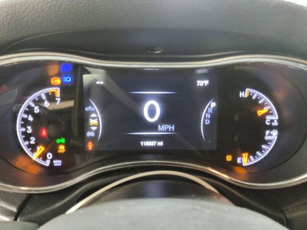 2019 JEEP CHEROKEE Laredo — ODOM