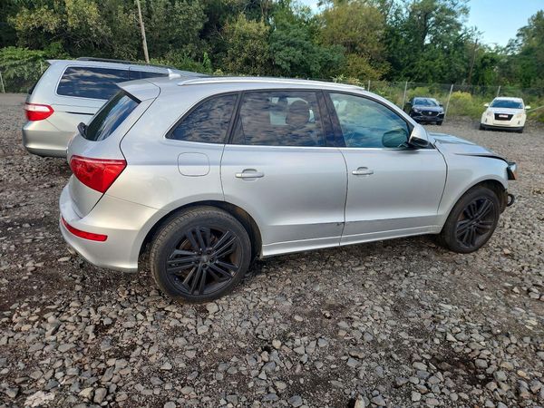 2012 AUDI Q5 QUATTRO Premium Plus