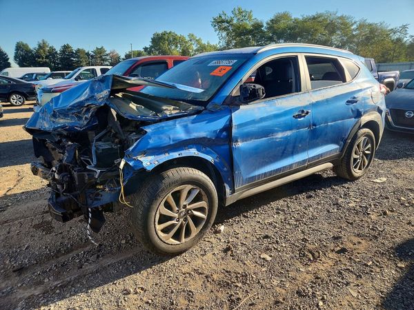 2017 HYUNDAI TUCSON — Front 3/4