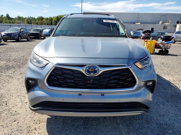 2024 TOYOTA HIGHLANDER Platinum — DIRF