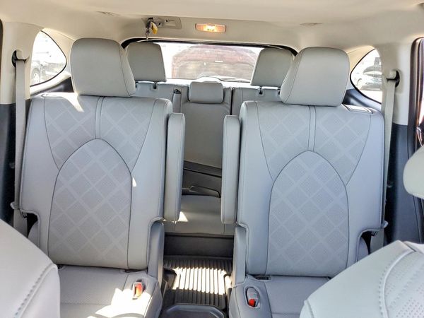2024 TOYOTA HIGHLANDER Platinum — SUVN