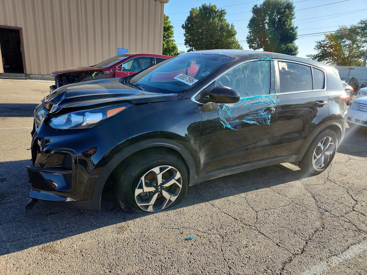 2021 KIA SPORTAGE LX — Front 3/4