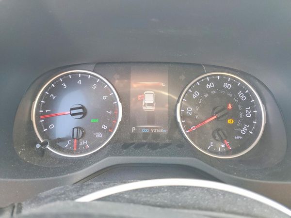 2019 TOYOTA RAV4 LE