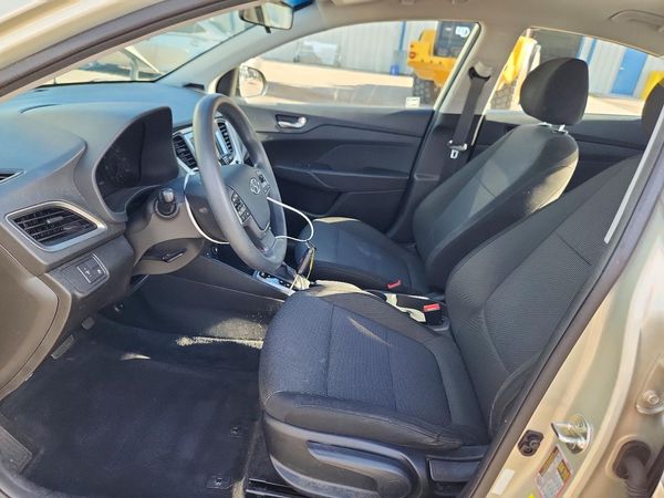 2018 HYUNDAI ACCENT SE and SEL