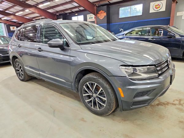 2020 VOLKSWAGEN TIGUAN 4Motion SE, 4Motion SEL — Passenger 3/4