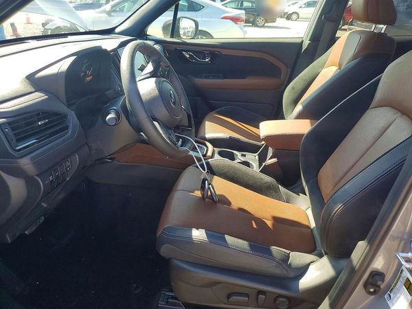 2025 SUBARU FORESTER — DENT