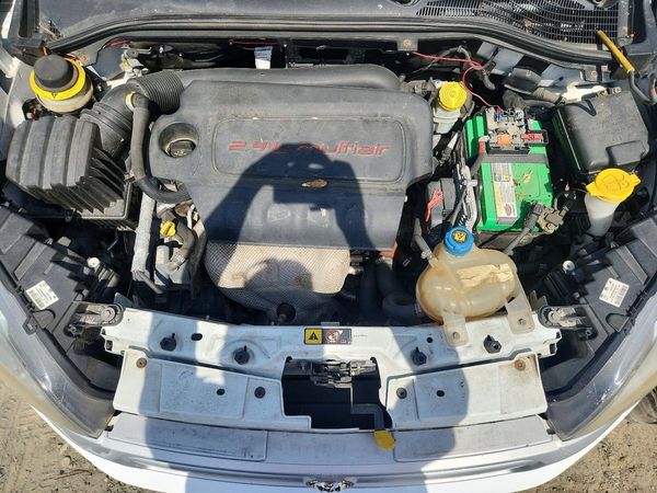 2017 RAM PROMASTER CITY — Engine bay