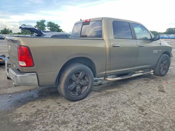 2014 RAM 1500 SLT