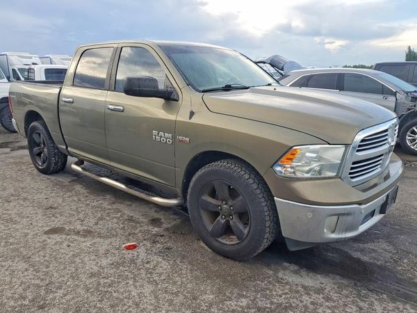 2014 RAM 1500 SLT