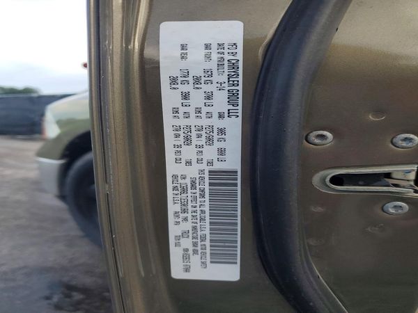 2014 RAM 1500 SLT