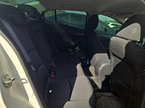 2016 MAZDA 3 Touring/GS