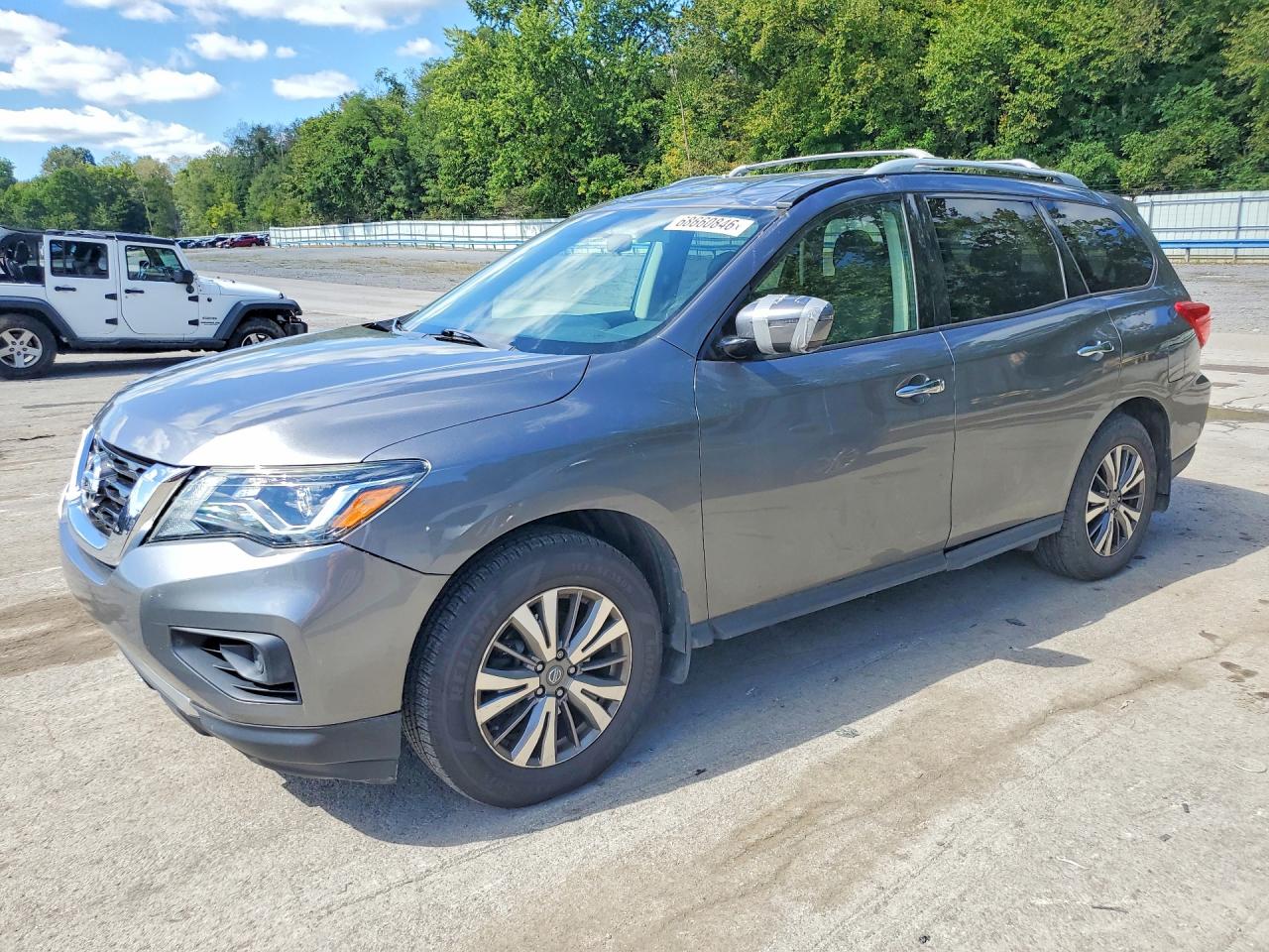2019 NISSAN PATHFINDER — Front 3/4