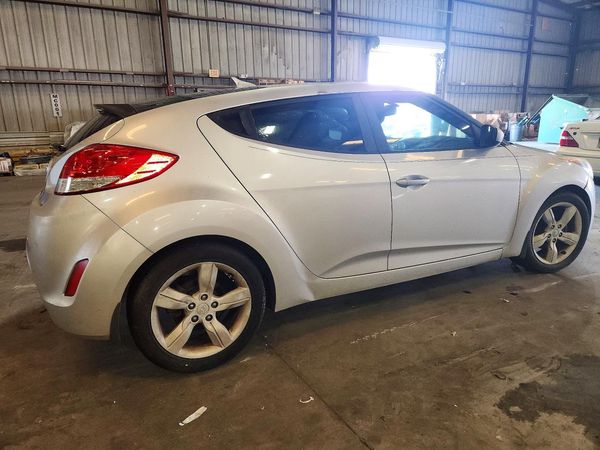 2013 HYUNDAI VELOSTER