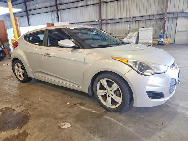 2013 HYUNDAI VELOSTER
