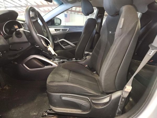 2013 HYUNDAI VELOSTER