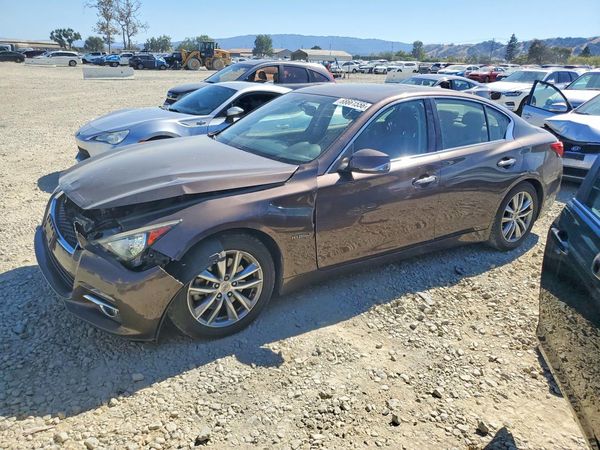 2014 INFINITI Q50