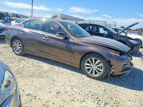 2014 INFINITI Q50