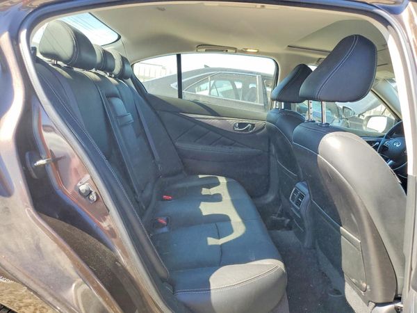 2014 INFINITI Q50