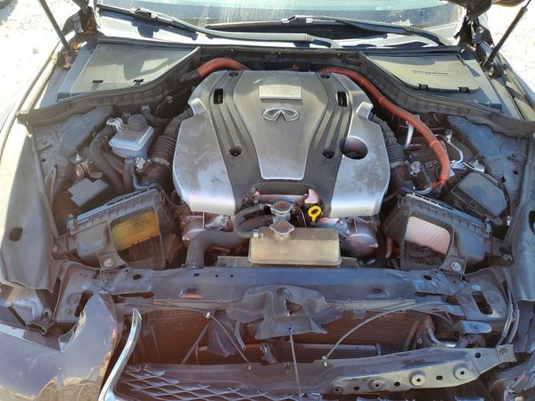 2014 INFINITI Q50