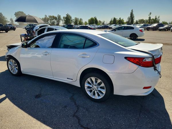 2013 LEXUS ES300 300h — DSRA