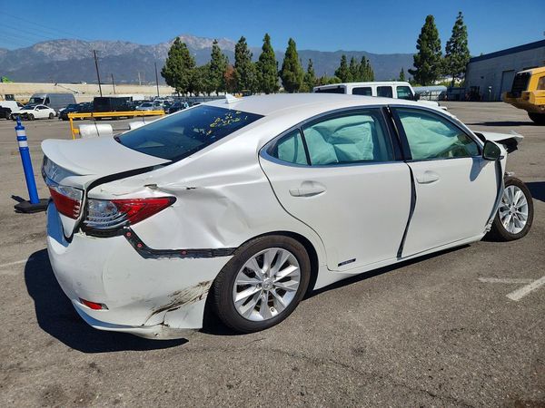 2013 LEXUS ES300 300h — PSRA