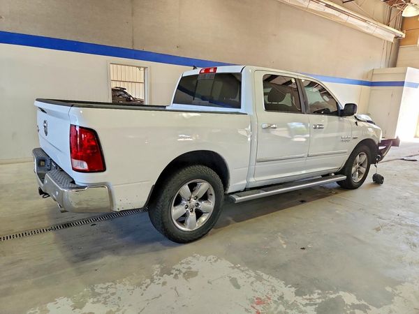 2017 RAM 1500 CRW 4X4 LRME SLT