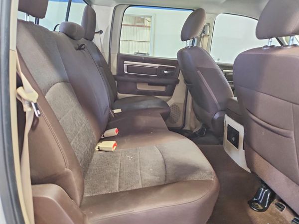 2017 RAM 1500 CRW 4X4 LRME SLT
