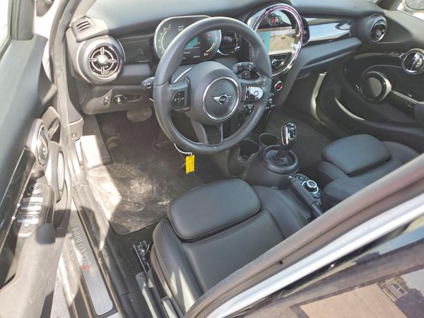 2023 MINI COOPER