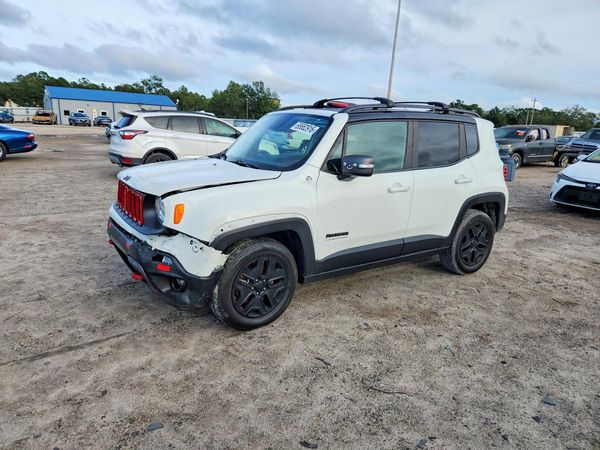 2017 JEEP RENEGADE Trailhawk