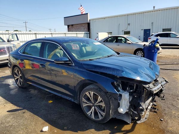 2021 VOLKSWAGEN PASSAT — Passenger 3/4