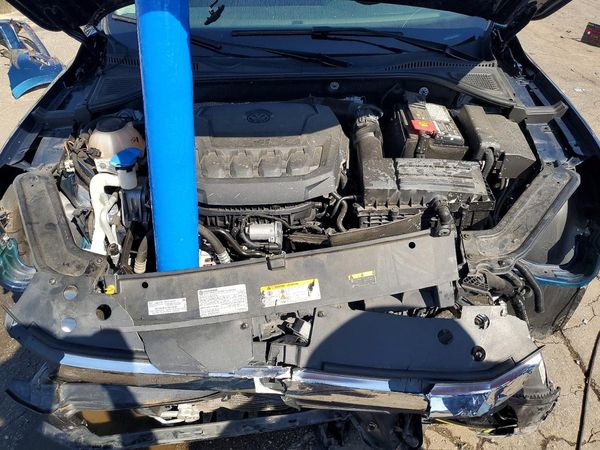 2021 VOLKSWAGEN PASSAT — Engine bay