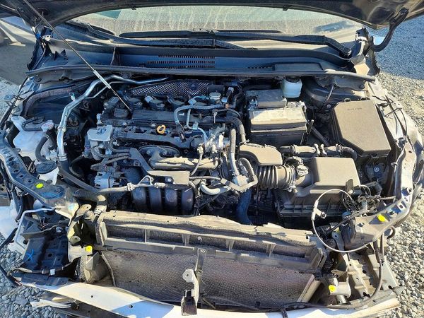 2025 TOYOTA COROLLA — Engine bay