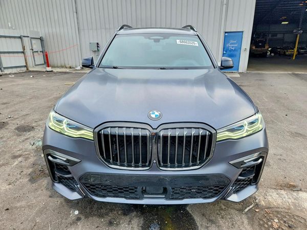 2021 BMW X7