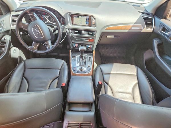 2017 AUDI Q5 quattro Premium