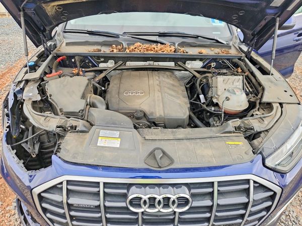 2021 AUDI Q5 — Engine bay